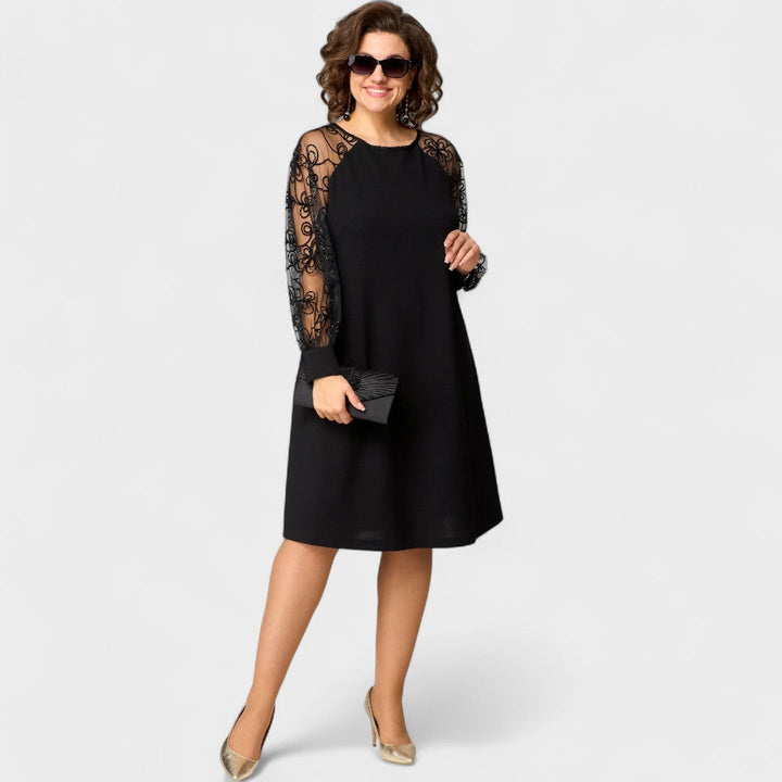 Danijela - Elegantna Obleka s Čipkastim Detaljima