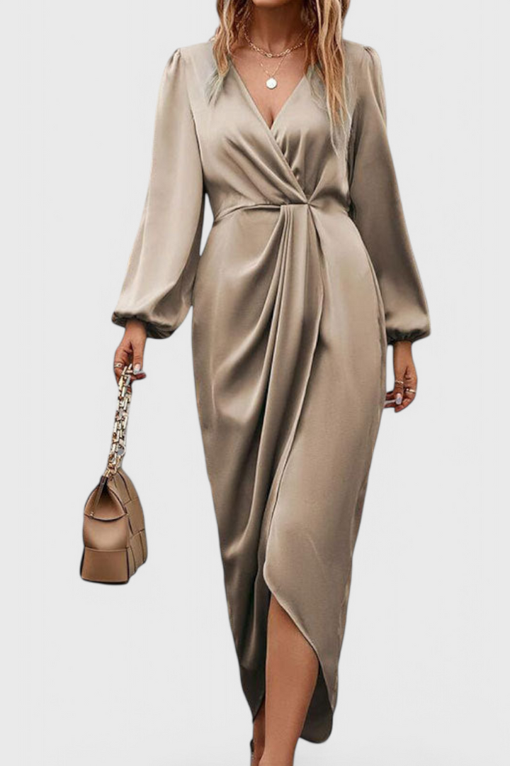 Giada - Elegantne Pikk Kleit V-avaga ja Küljelõhkega