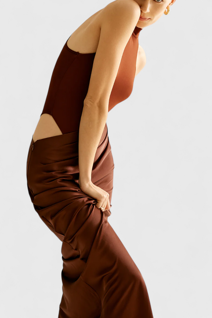 Mafalda - Maxi kleit õlavarredega ja Saleda siluetiga